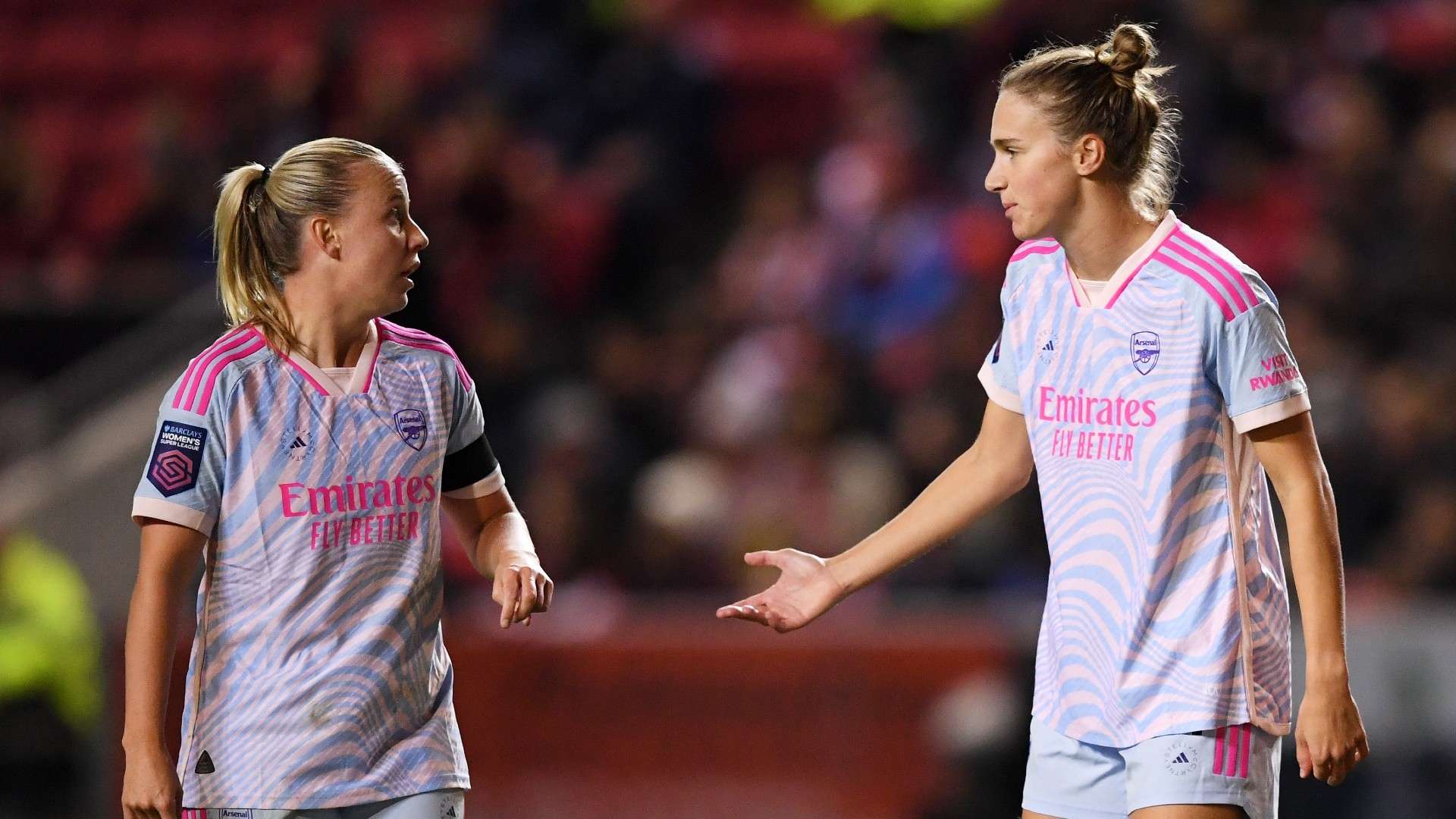 Beth Mead Vivianne Miedema Arsenal