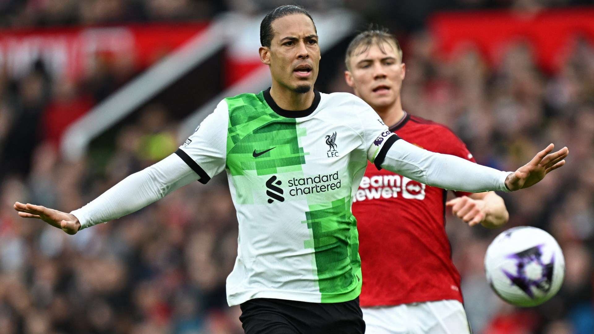 Virgil van Dijk Manchester United Liverpool Premier League 2023-24