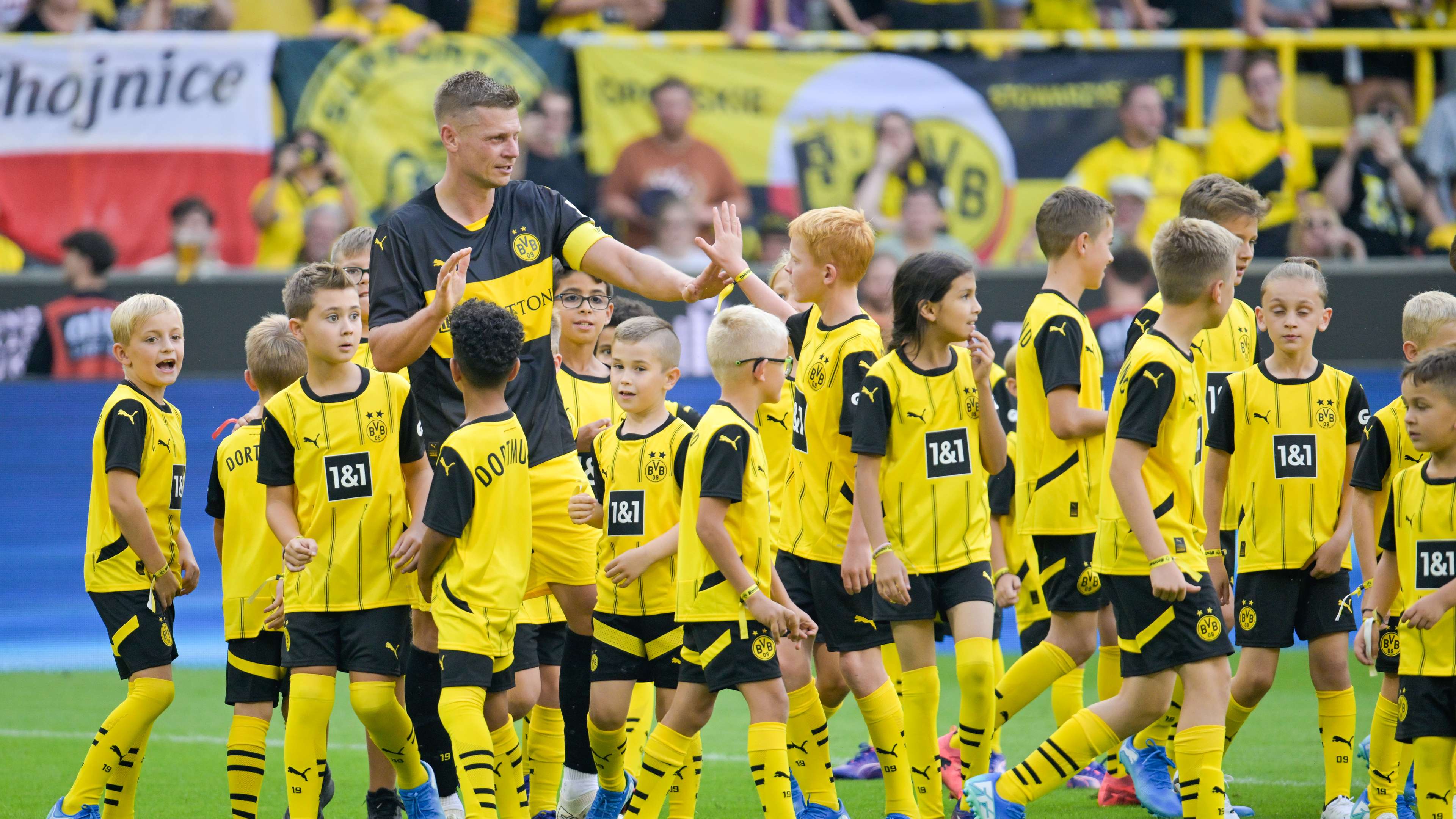 Bourssia Dortmund Hosts Farewell Match For Lukasz Piszczek and Jakub Blaszczykowski