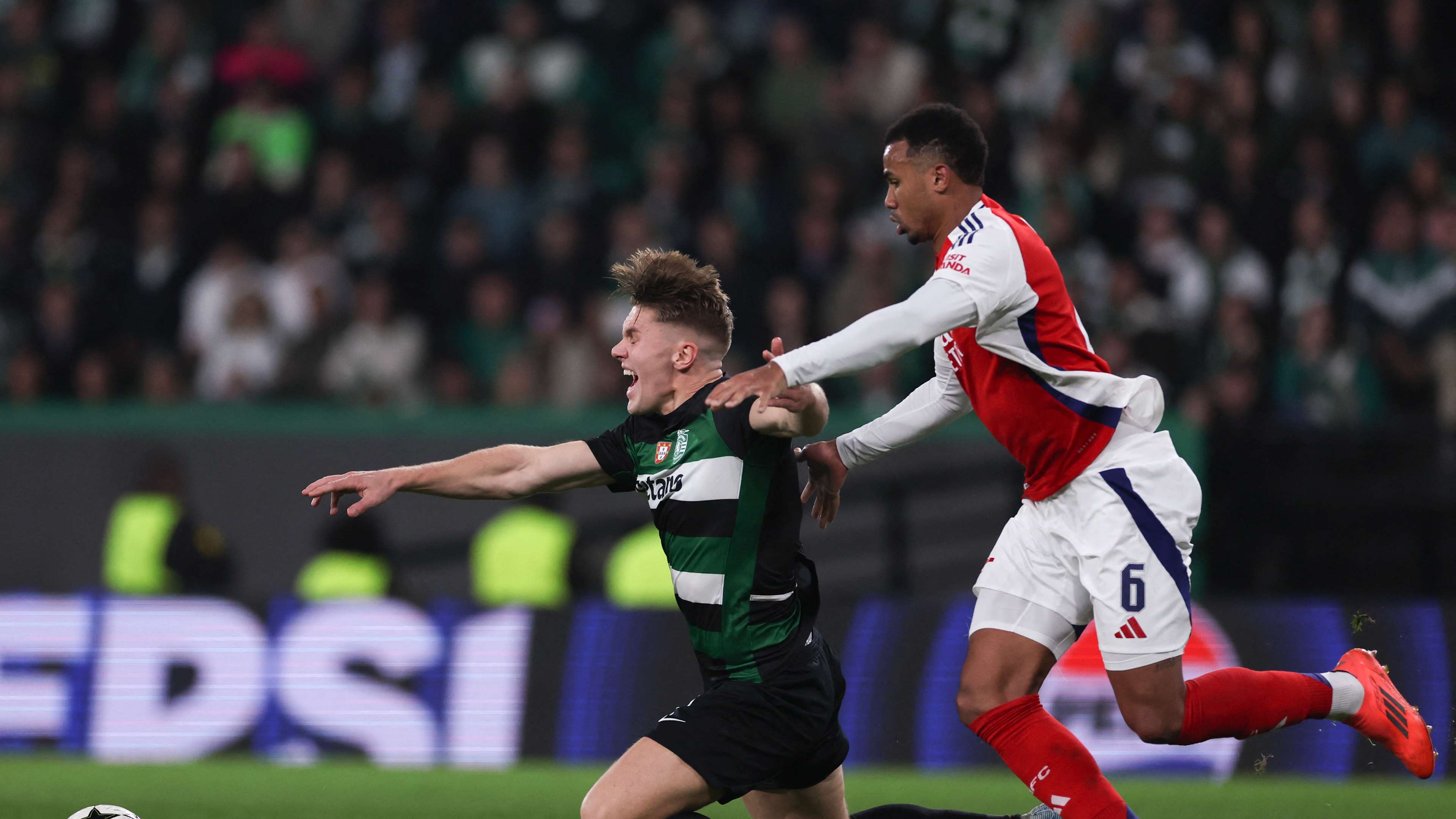 FBL-EUR-C1-SPORTING-ARSENAL