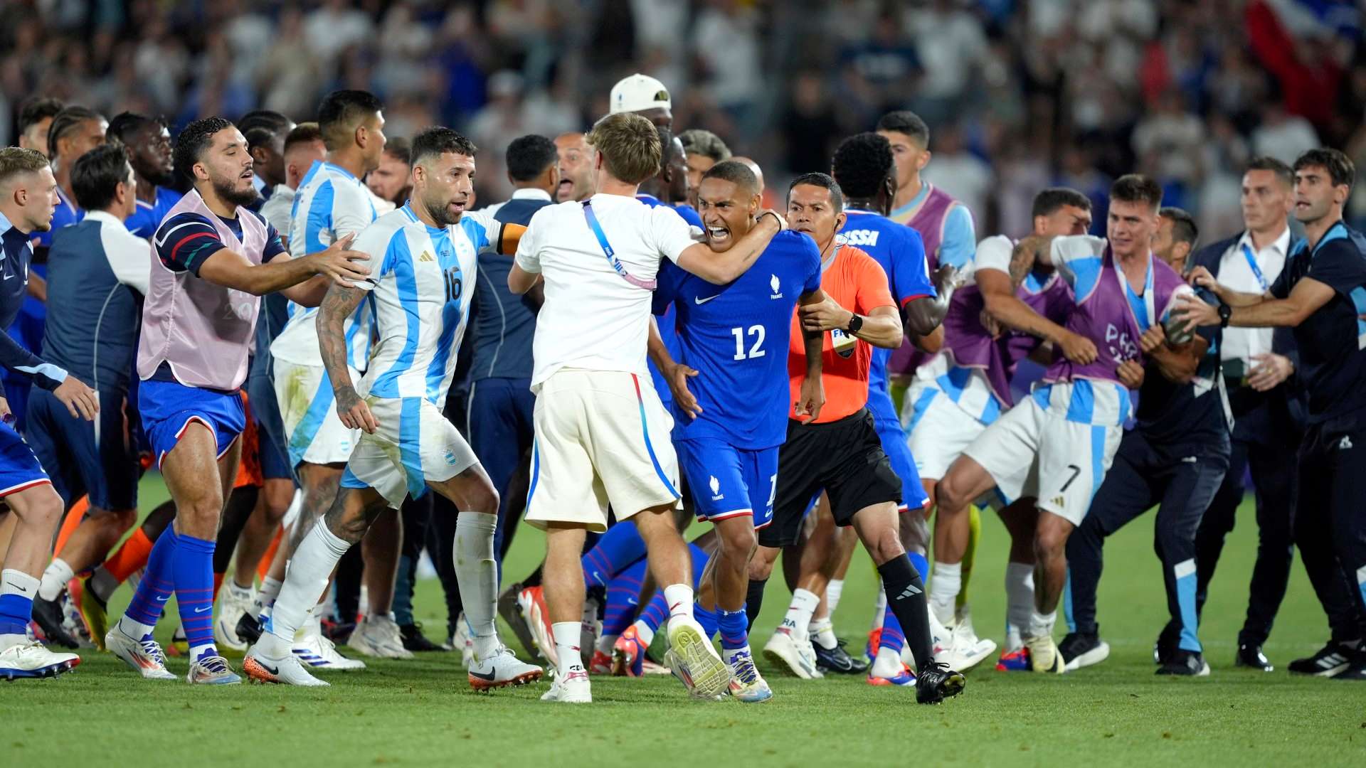 Argentina France 2024 Olympics fight