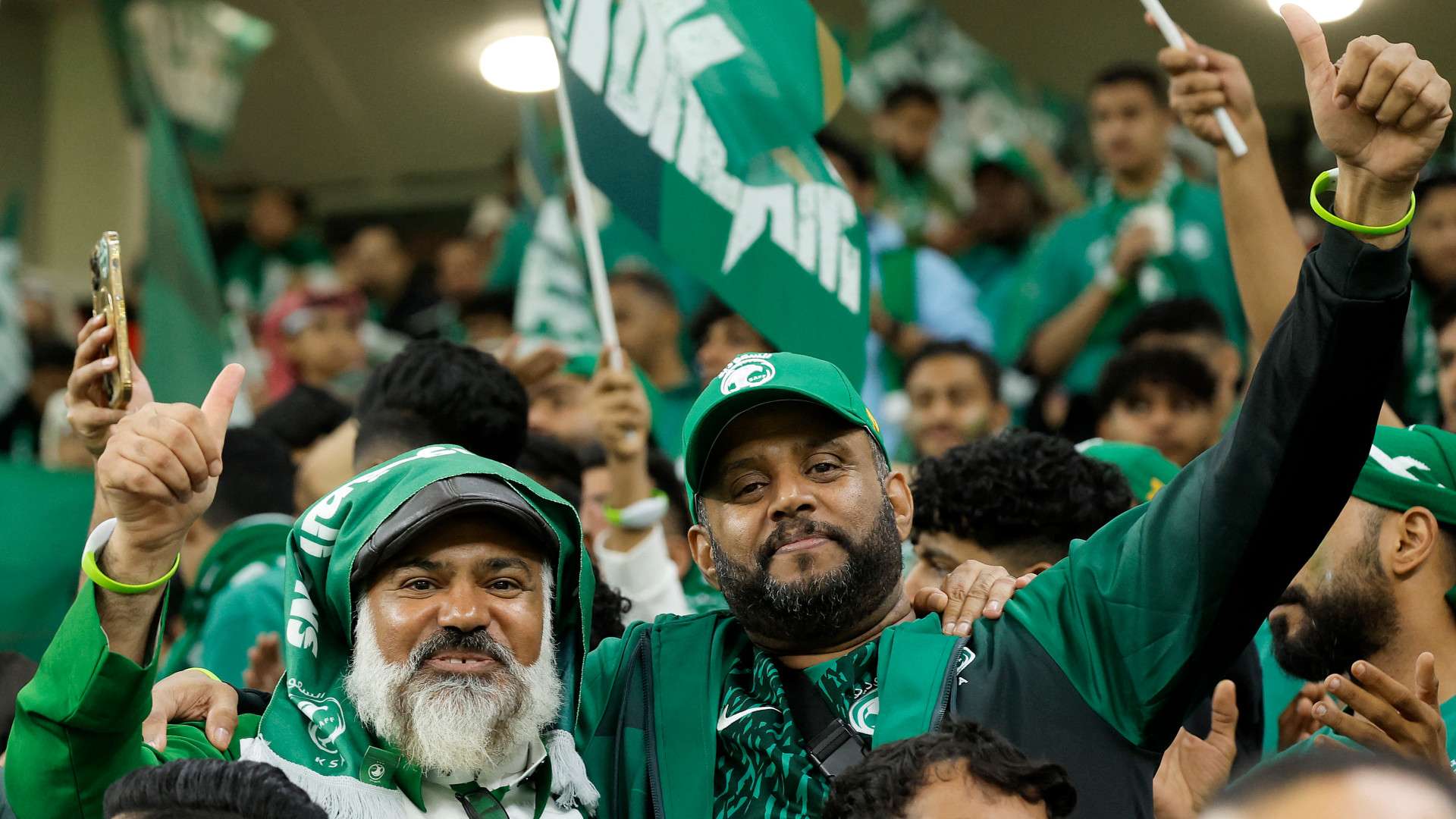 SAUDI FANS