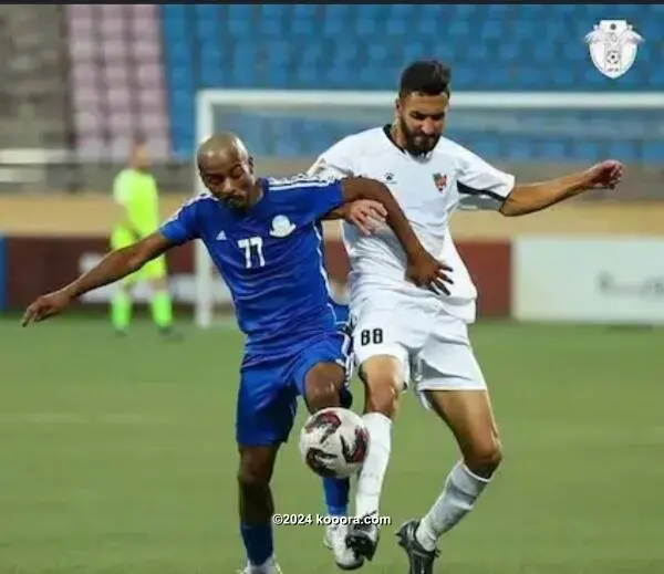 فيديو | أول غرسة في ملعب الهلال .. نجم العين يقلد علي البليهي بالمملكة أرينا! | 