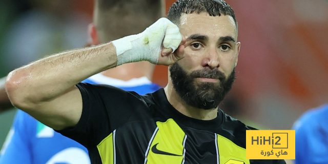 ملعب الاتحاد يتجهز لموقعة السيتي و إبسويتش 