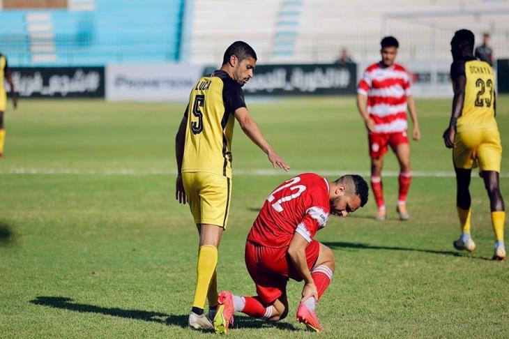 "قراراتهم دمرت فريقنا" .. جمهور الأهلي يُطالب بإقالة رون جورلي ولي كونجيرتون! | 