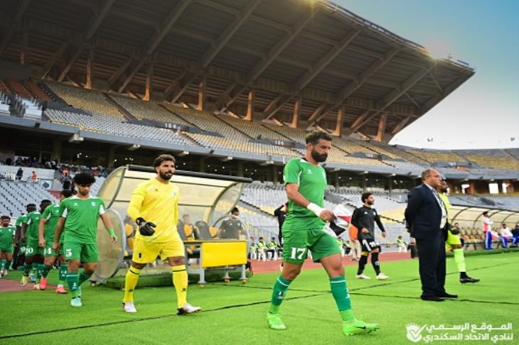 تاو يرقص مع نجوم منتخب جنوب أفريقيا قبل مواجهة مالى.. فيديو 