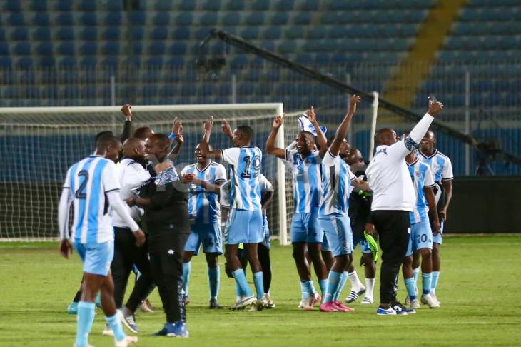 النصر يظهر بالقميص البديل أمام التعاون 