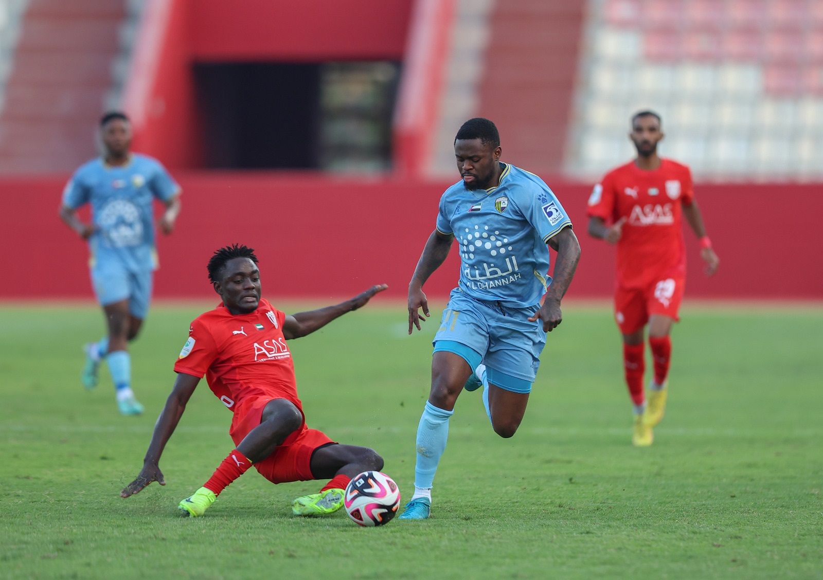 هالاند يستعد لتحطيم رقم رونالدو في دوري الأبطال 