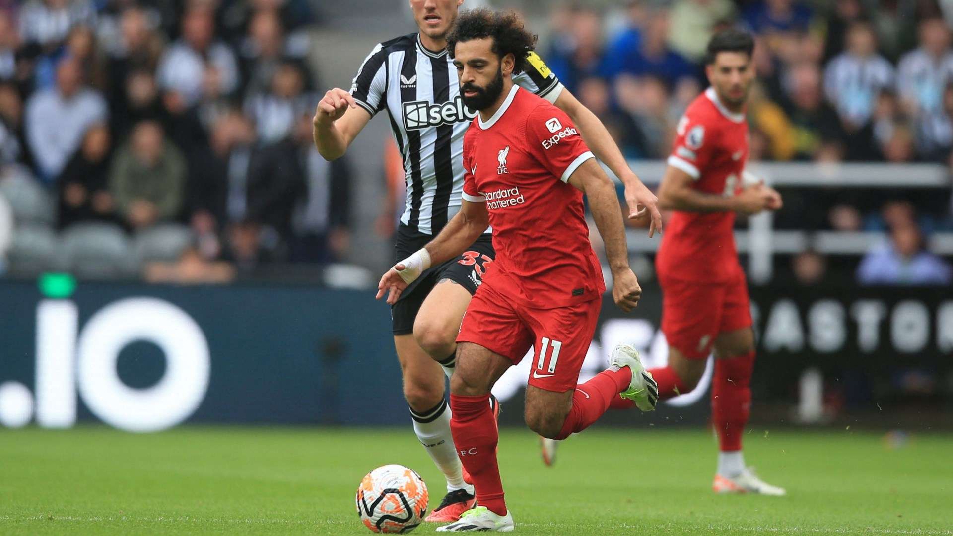 الصفقة المغضوب عليها جماهيريًا .. الاتحاد يعلن ضم بيرجوين رسميًا | 