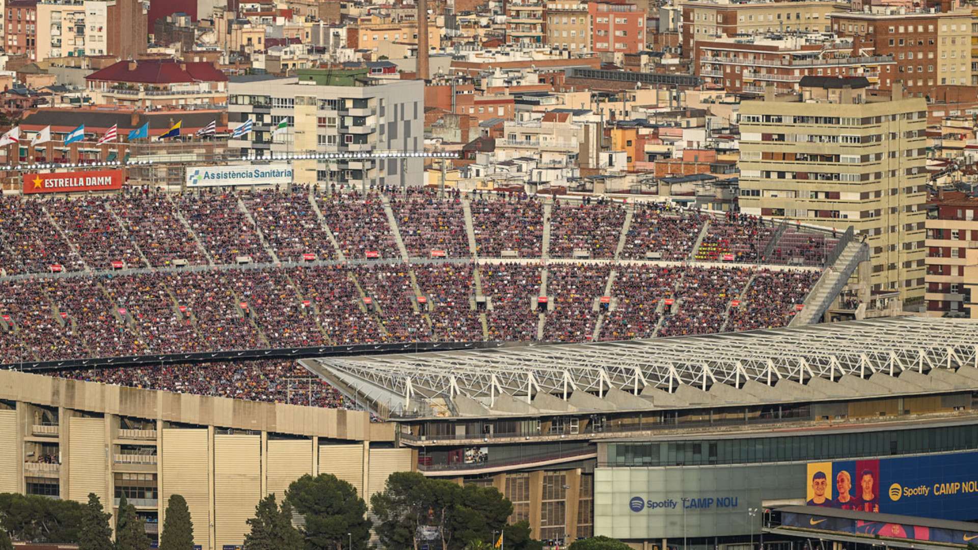 مانشستر يونايتد بالقوة الضاربة أمام لوتون تاون فى الدورى الإنجليزى 