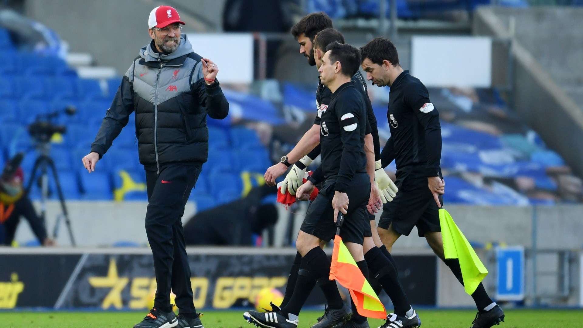 ⚽ شاهد فيديو.. فرصة سورلوث الخطيرة الضائعة أمام إسبانيول 