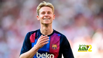 لاعب ريال بيتيس: لن نخسر أمام برشلونة على أرضنا 