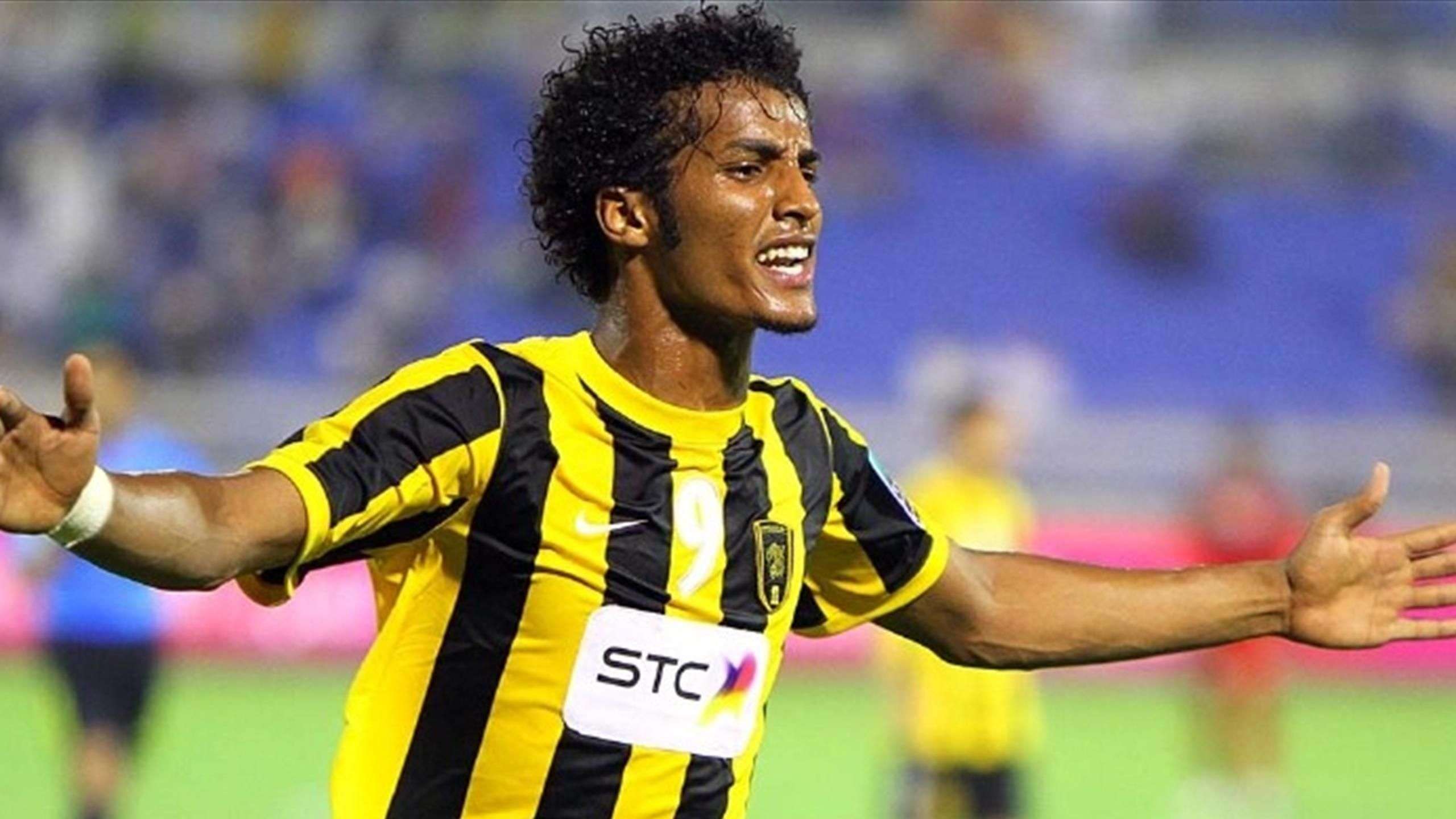 تعمد السخرية من حمد الله؟ .. مدرب التعاون يثير الجدل بعد التعادل مع الاتحاد | 