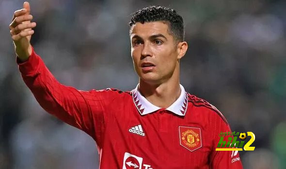 فيديو: كواليس اجتماع رئيس اتحاد الكرة مع لاعبي المنتخب السعودي 