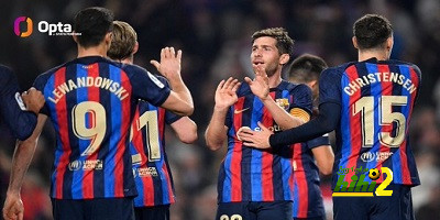 لماذا يفضل برشلونة دي يونج عن أي لاعب آخر ؟ 