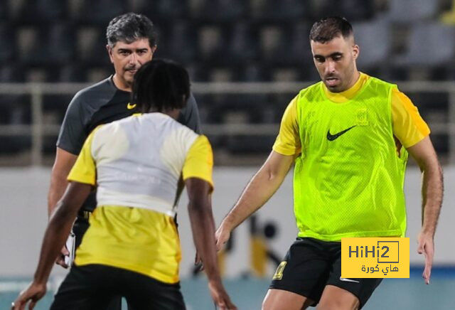 عاجل : استبعاد بنزيما وثلاثي الاتحاد الأجنبي أمام الهلال 