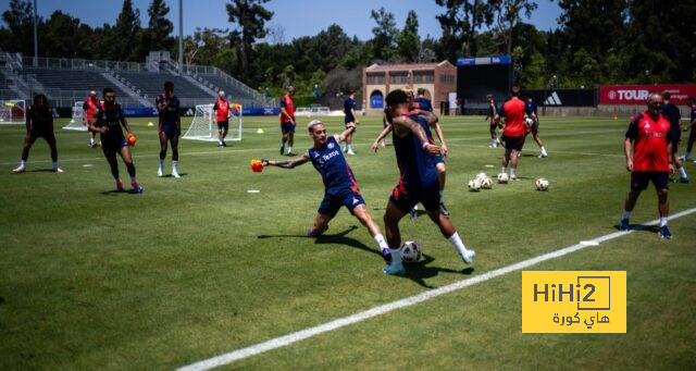 عاجل : النصر يعلن تعاقده مع الظهير الأسترالي عزيز بيهيتش 