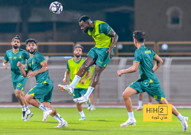 نتائج أخر 6 مباريات رسمية بين الهلال والنصر 