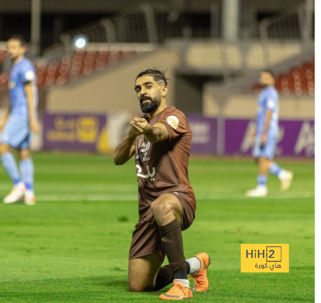 تقييم تيليس في شوط الهلال والنصر 