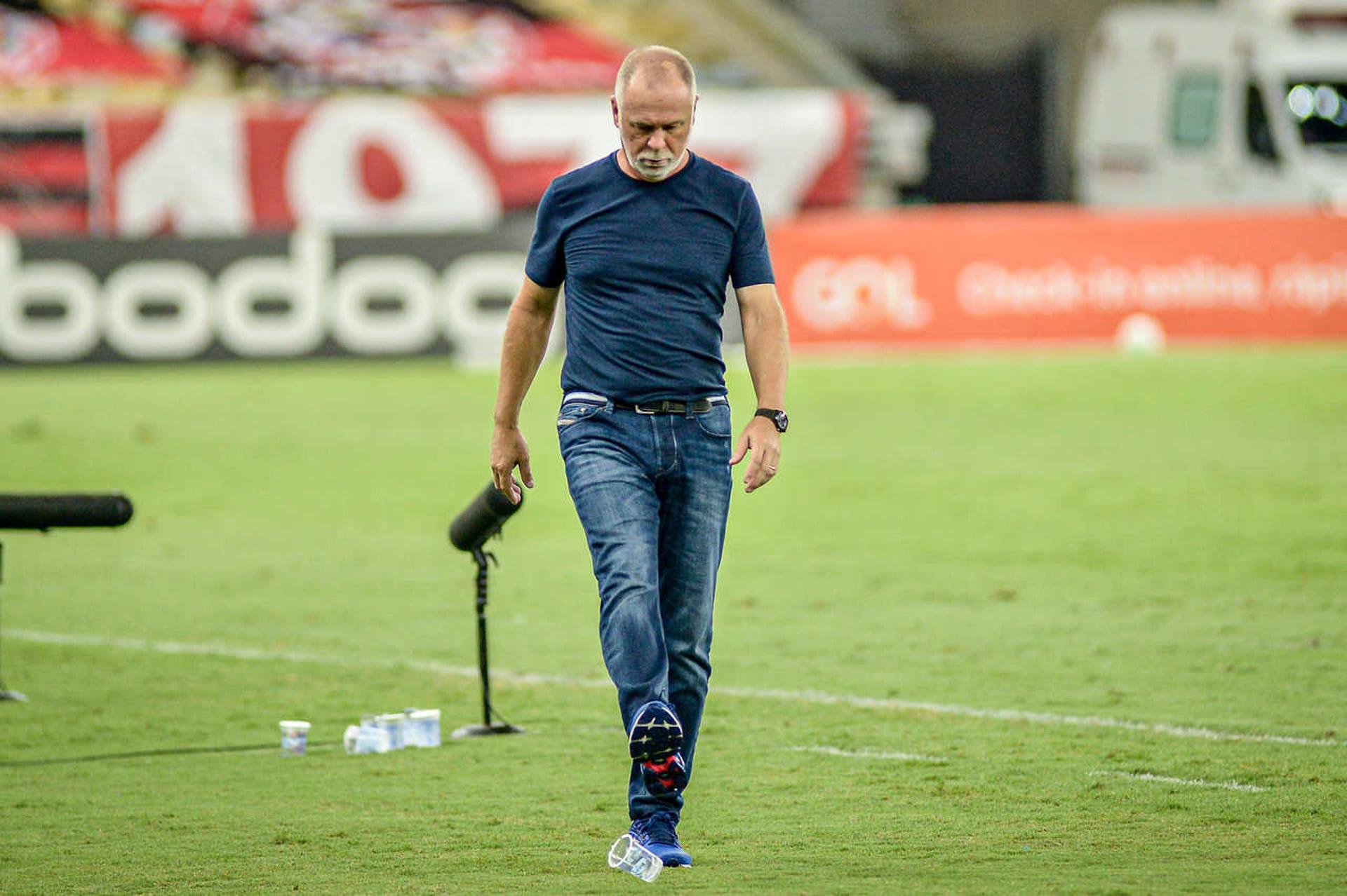 فيديو : مجزرة المانيه ضد مشجع برتغالي 