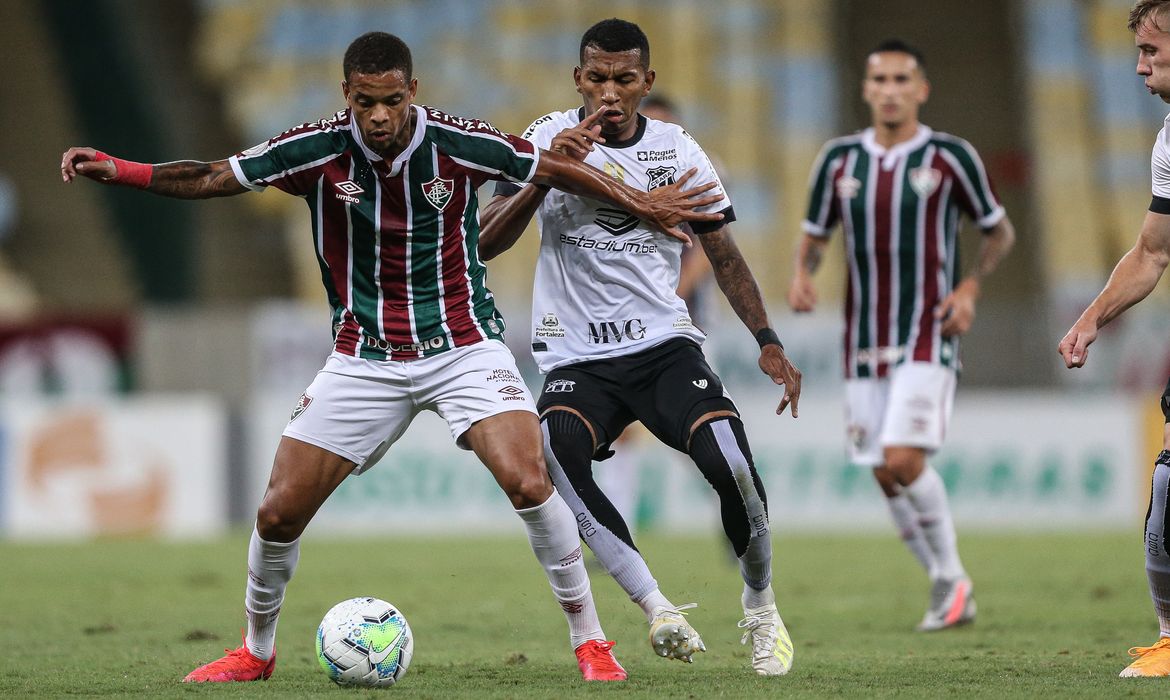 صفقة الشتاء الجدلية .. الهلال يستعد لخطف لاعب النصر والأخير يضحي بـ"فسخ العقد" | 