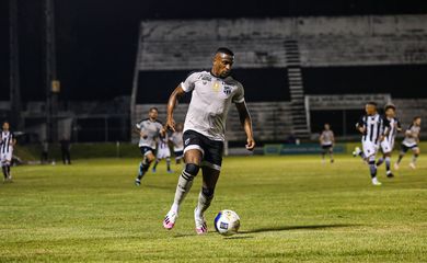 فيديو | سافيتش يُرضي فضول الجمهور .. الهلال يُوزع هدايا جميلة على نجومه | 