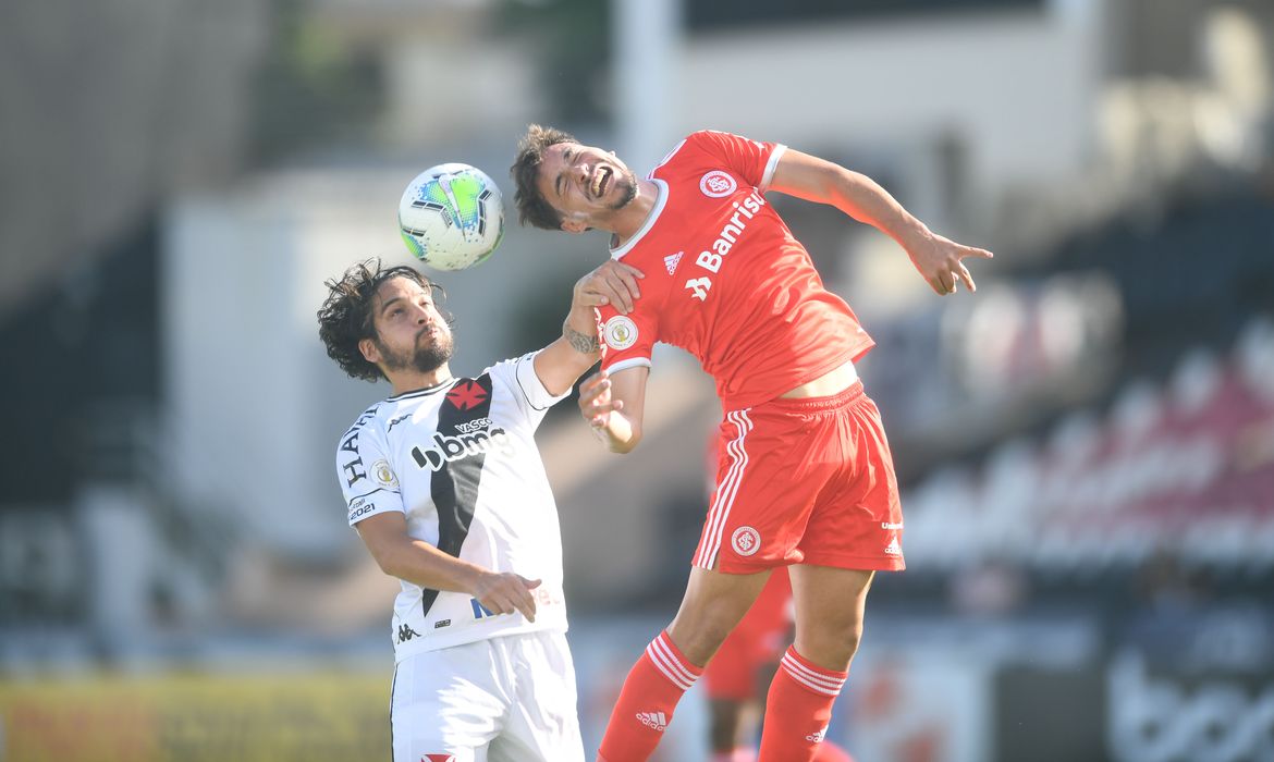 كسور في اليد والضلوع والكتف لبطل أولمبياد باريس!  - 