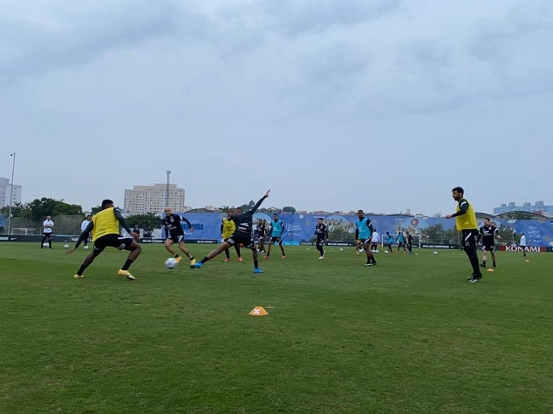 ملخص وأهداف مباراة الهلال ضد الفتح فى الدوري السعودي 