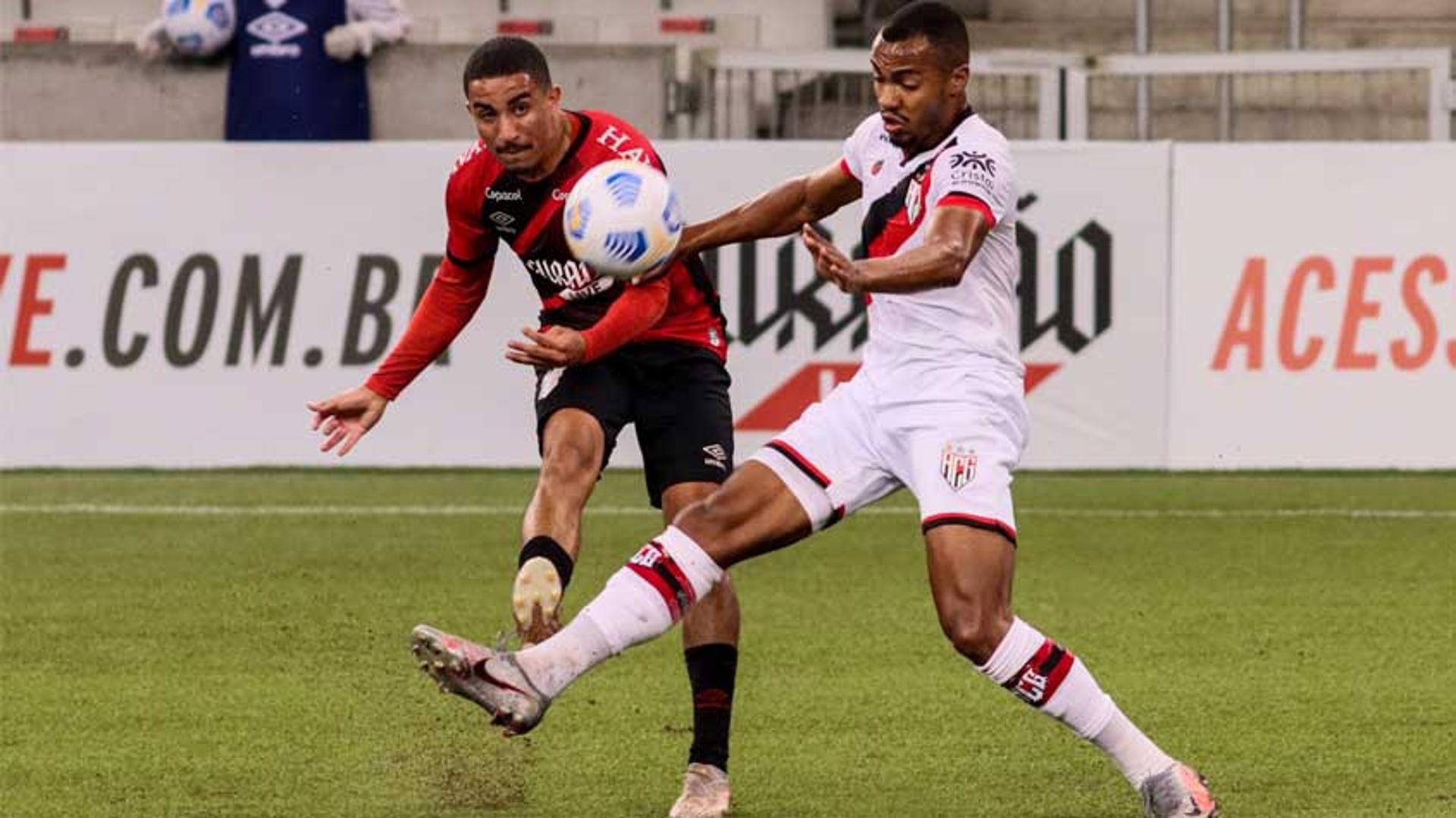 فيديو: اسمع وشاهد الطرب في مدرجات الأول بارك 