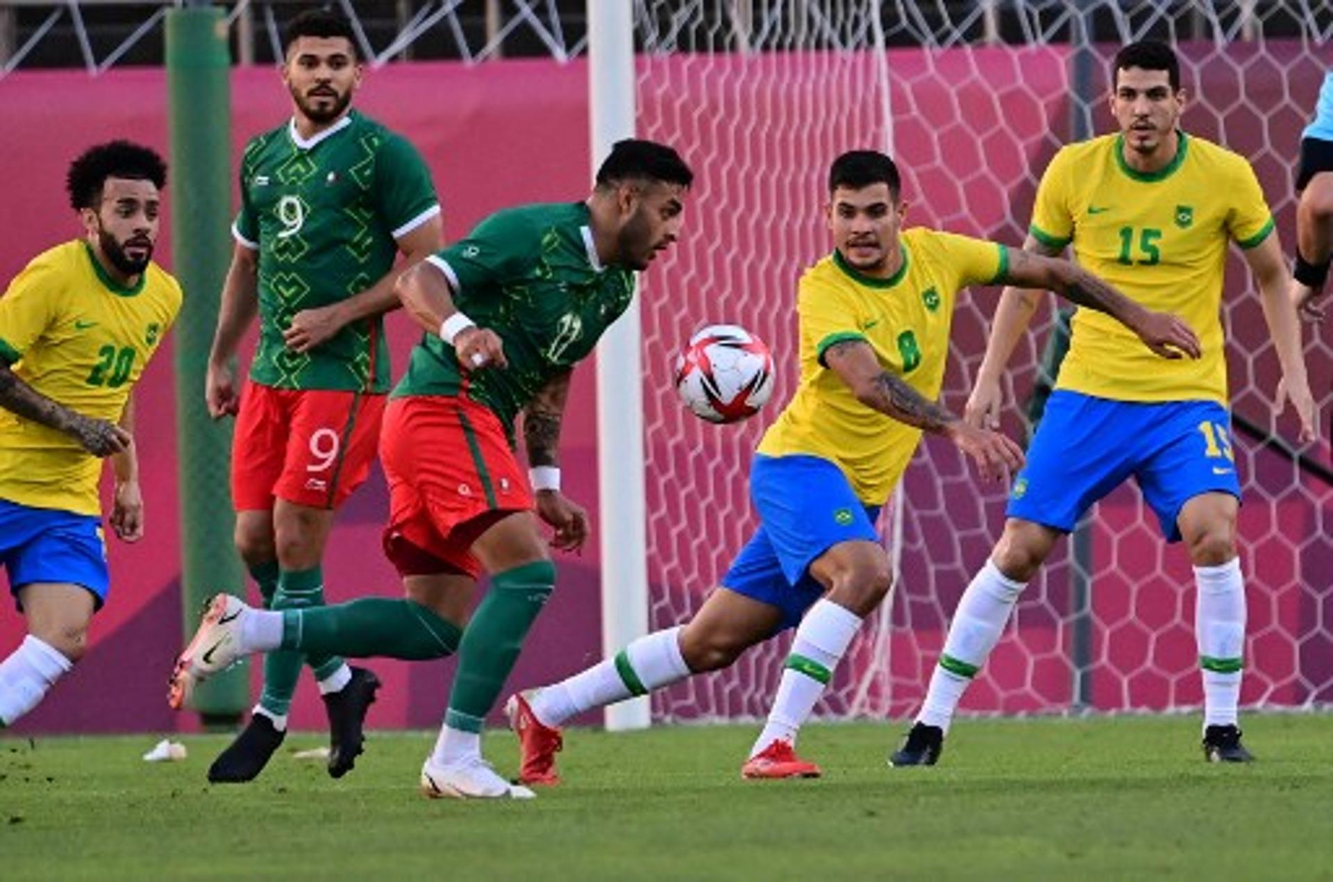 لماذا رونالدو منفتح على تجديد عقده مع النصر؟ 