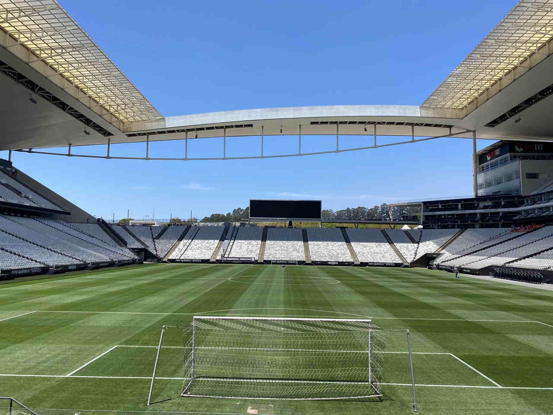 توابع فوز أجمك تثير الجدل .. منافسو الاتحاد يسخرون بعد تأهله لدور الـ16 من دوري أبطال آسيا | 