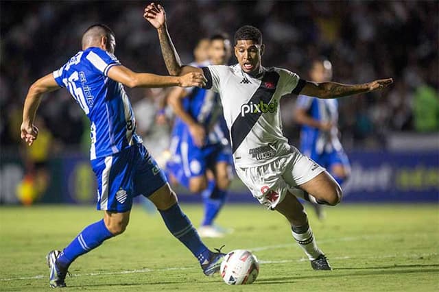 بديل بنزيما … لاعب جديد ينضم لقائمة المرشحين 