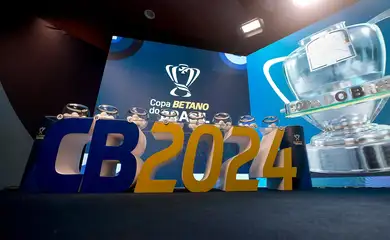 بيريز يعرف أكثر من الجميع .. فيليكس ومقلب مانشستر يونايتد وصفقات لن يندم عليها ريال مدريد! | 