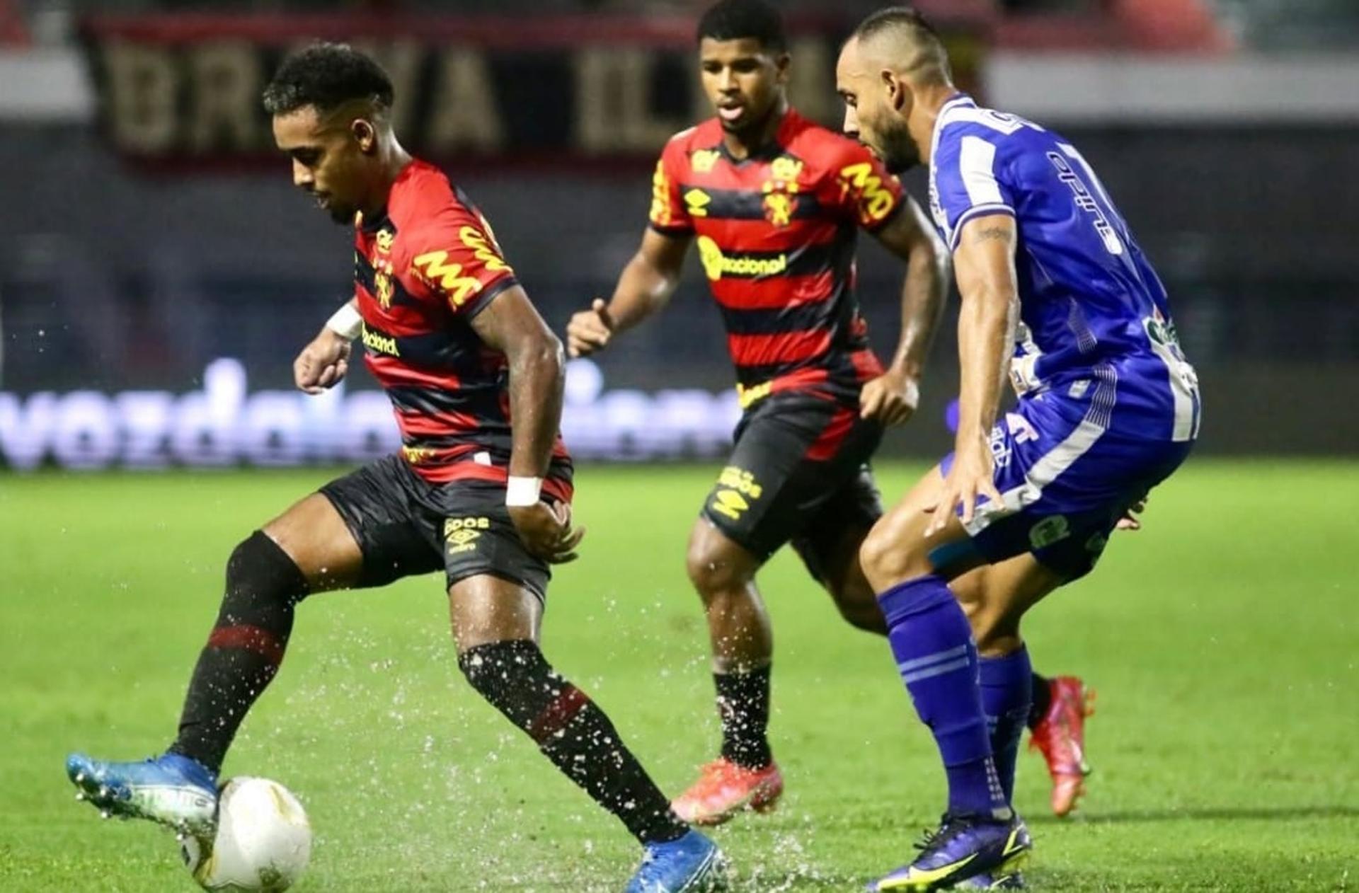 فان دايك: مبابي لاعب من الطراز العالمي 