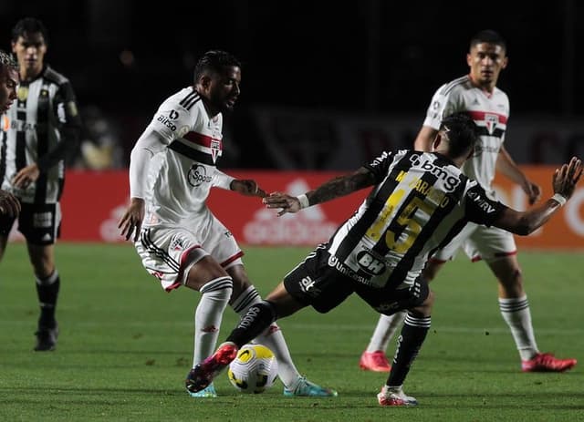 نابولى يكتسح بولونيا 3-0 ويحقق أول فوز فى الدورى الإيطالى مع كونتى.. فيديو 