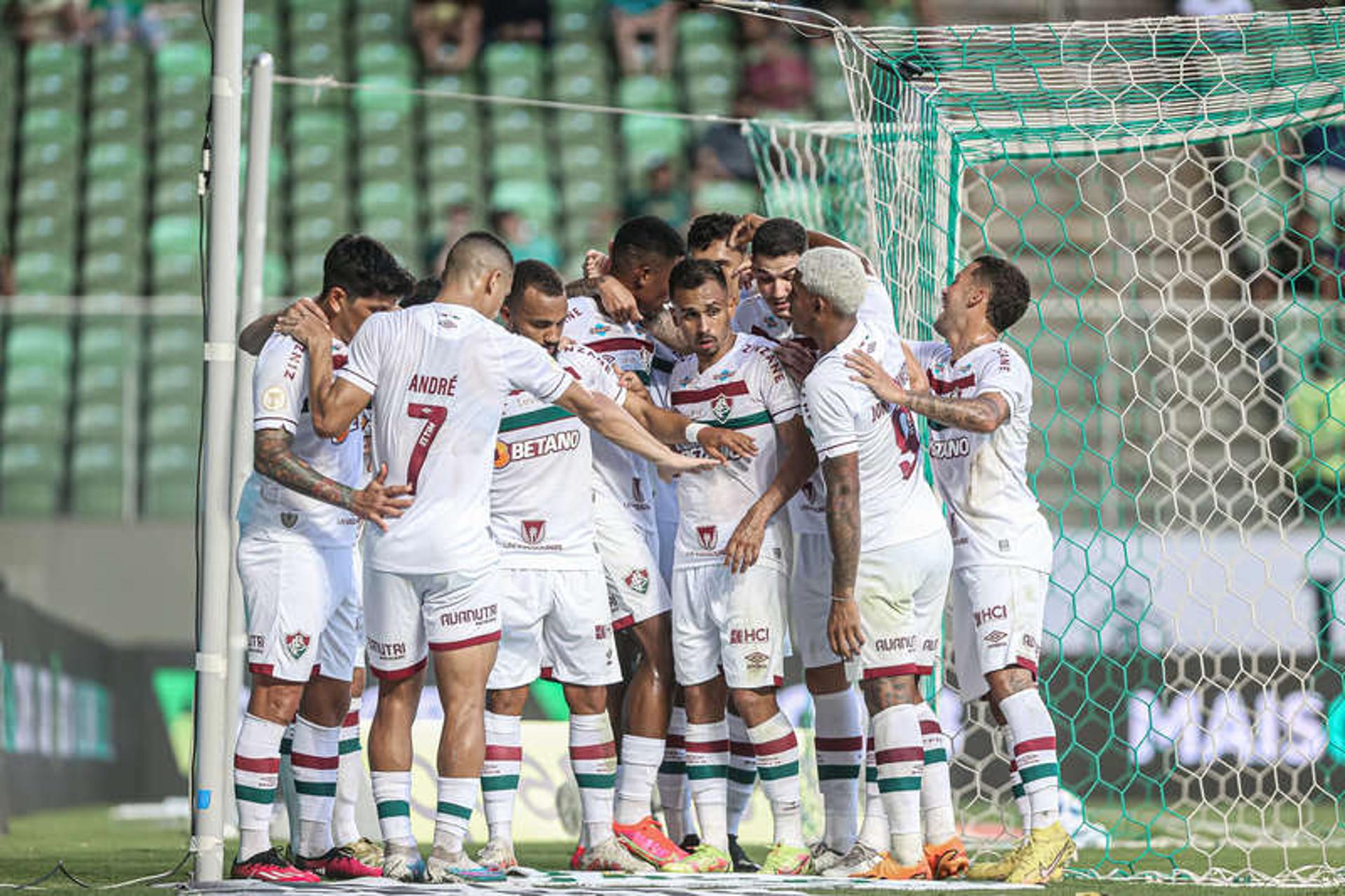 سباق مع الزمن.. 3 مصاعب تواجه رينارد ضد أستراليا 