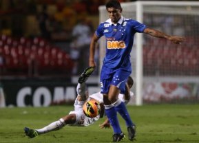 النصر يُحاول جمع شمل رونالدو بزميله السابق في مانشستر يونايتد | 