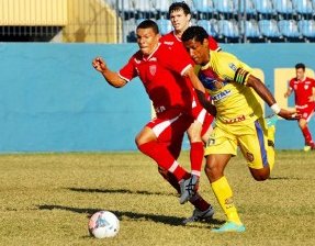 بعد ارتباطه بالأهلي والاتحاد .. ستيفن جيرارد يتدخل لخطف نجم الشباب | 