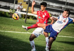 لاعب بلجيكا: كنا نتوقع بقاء الجماهير في المدرجات 